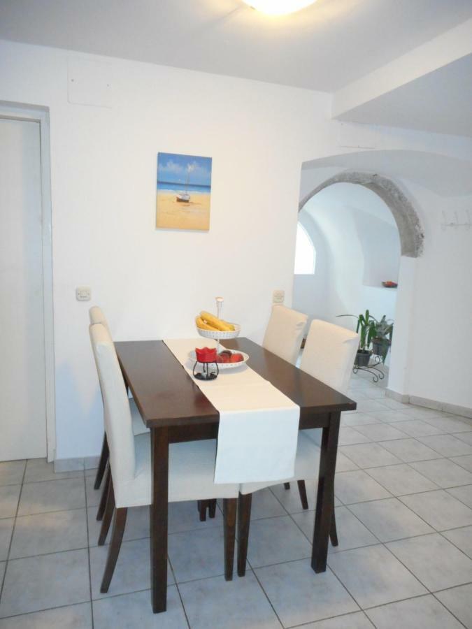 Apartman Sara 마툴지 외부 사진